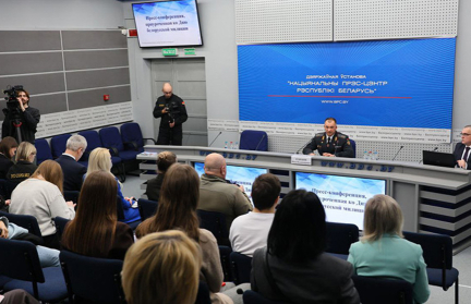 Почему в Беларуси работает милиция, а не полиция, раскрыл глава МВД Кубраков