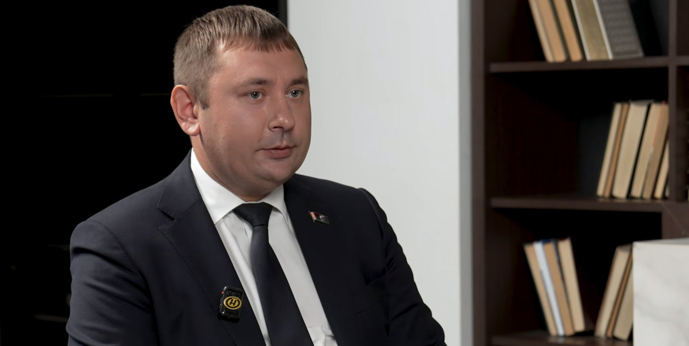 Заместитель директора Республиканского центра по оздоровлению и санаторно‑курортному лечению населения Александр Цай говорит о ценах на путевки, качестве медицины в санаториях, чем отличается отдых в отеле от санатория