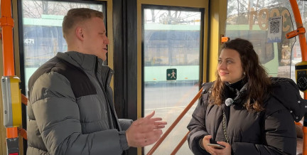 Стучать ли водителю троллейбуса, чтобы купить талончик, и как нужно заходить в транспорт: что нужно знать пассажирам