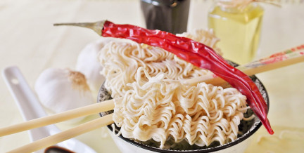 Популярную лапшу быстрого приготовления запретили в Беларуси: в чем причина