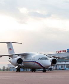 Делегация из России прибыла в Гомель для участия в гуманитарной операции в Алешках