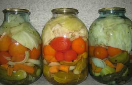 «Огород в банке»: готовим овощное ассорти на зиму