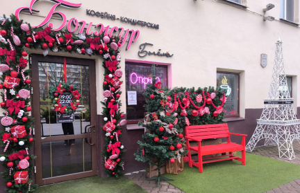 Украшают не только Минск: Могилев преображается к Новому году. ФОТОРЕПОРТАЖ