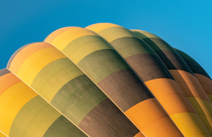 Падение воздушного шара с туристами из РФ расследуют в Дубае