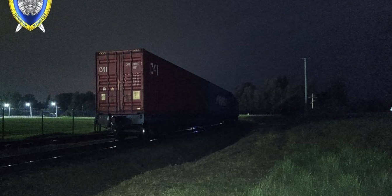 В Полоцком районе мужчина погиб под колесами поезда – он лежал на путях в темноте
