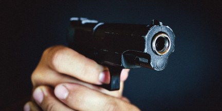 Стрельба на хоккейном матче произошла в США: есть погибший