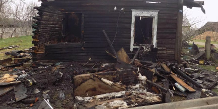 Пенсионерка погибла при пожаре под Осиповичами: дом сгорел дотла