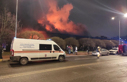 В Петербурге локализован пожар на Правобережном рынке