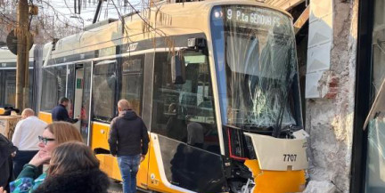 В Милане трамвай сошел с рельсов: 2 погибших, 40 пострадавших