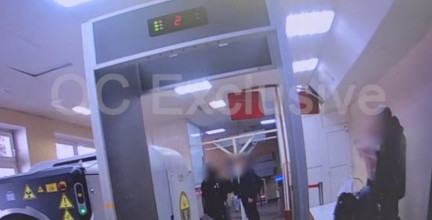 Мужчина разделся на таможне в качестве протеста и оказался в отделении милиции