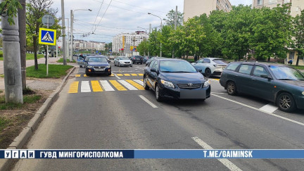 В Минске на пешеходном переходе сбили 8-летнего мальчика на самокате
