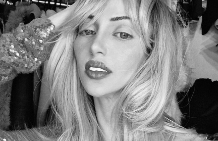 Пережившая 27 операций ради сходства с Барби блогерша внезапно умерла