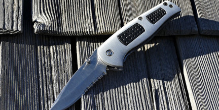 В Москве мужчина 4 раза ударил ножом жену и 8 раз – сына