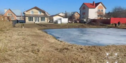 В Ушачах прохожие спасли детей, провалившихся под лед