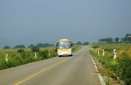 В Доминикане перевернулся пассажирский автобус: есть погибшие и десятки пострадавших