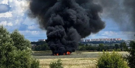 Учебно-боевой самолет упал в Подмосковье: что известно