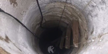 В Клецком районе спасатели вытащили мужчину из 10-метрового колодца