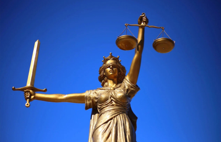 В Польше беременная женщина ограбила два банка