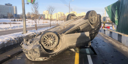 Машина опрокинулась на проспекте Победителей в Минске: что произошло