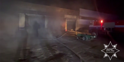 Спасатели потушили пожар в логистическом центре в Минском районе