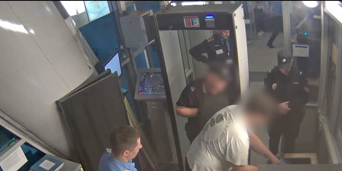 задержание украинского агента в метро Петербурга
