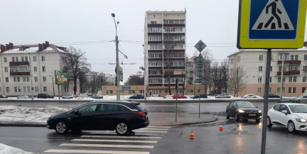 Opel сбил женщину на пешеходном переходе в Минске