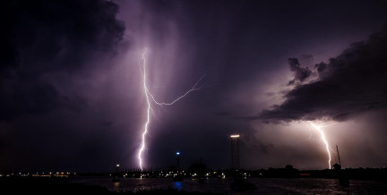 Молния унесла жизни как минимум 14 человек в Бангладеш