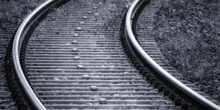 В Испании поезд столкнулся с краном: пострадали четыре человека