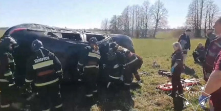 ДТП в Поставском районе: пострадавшим повезло, что рядом оказался сотрудник МЧС