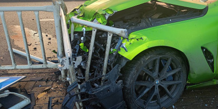 BMW «вылетел» на остановку в Минске