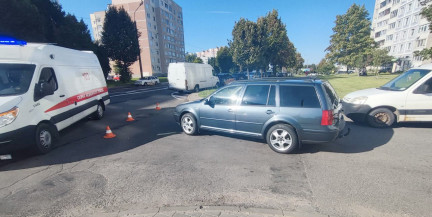 В Минске двое школьников на одном самокате попали под колеса Volkswagen