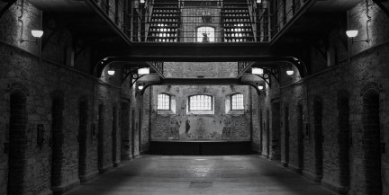 Появились подробности о смерти Эпштейна