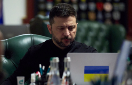 Неизвестные беспилотники пролетели вблизи самолета Зеленского в Ирландии в начале недели