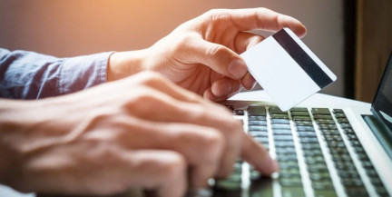 Самый популярный в мире блогер купил онлайн-банк