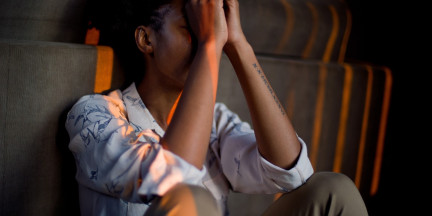 МВД Кувейта запретило жителям страны покидать свои дома