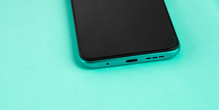 В Китае самым популярным приложением стал сервис «Умер?» для одиноких людей