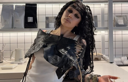 Инстасамка кардинально сменила имидж и показала результат