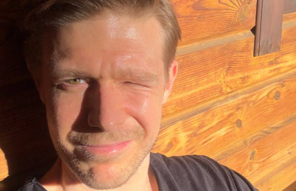 Никита Ефремов отреагировал на выход отца по УДО