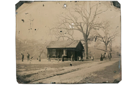 Американский коллекционер купил антикварный снимок за $2, а продал за $5 млн