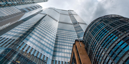 Скалолаз Хоннольд покорил 500‑метровый тайваньский небоскреб без страховки