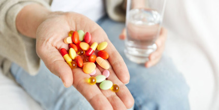 Исследователи назвали витамины, нехватка которых может спровоцировать развитие болезни Альцгеймера