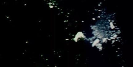 Разрушился крупнейший в мире айсберг