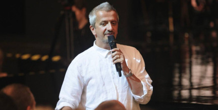 Муж Собчак Богомолов попросил освободить его от должности руководителя Школы-студии МХАТ