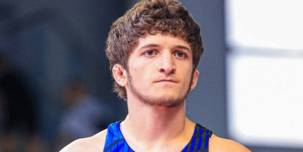 Магомедханов взял золото чемпионата Европы среди молодежи по вольной борьбе