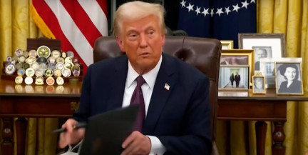 Трамп заявил, что Зеленский мог завершить конфликт еще два года назад