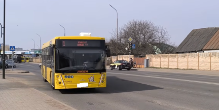 В автобусах звучат комплименты! Необычный проект к Году белорусской женщины запустили в Лиде