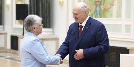 Едины в стремлении сделать Беларусь лучше и счастливее. Президент вручил госнаграды выдающимся женщинам