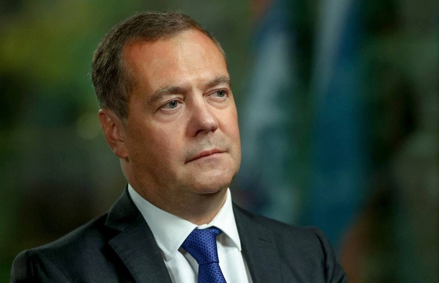 Медведев: пожар мировой революции в экономике – цель шестого пакета санкций ЕС