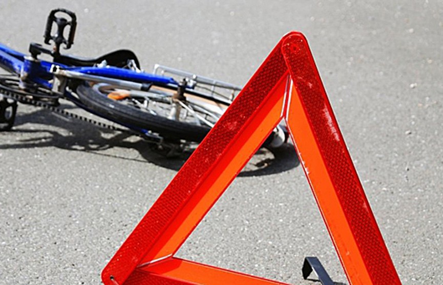 Водитель сбил велосипедиста в Калинковичском районе и скрылся