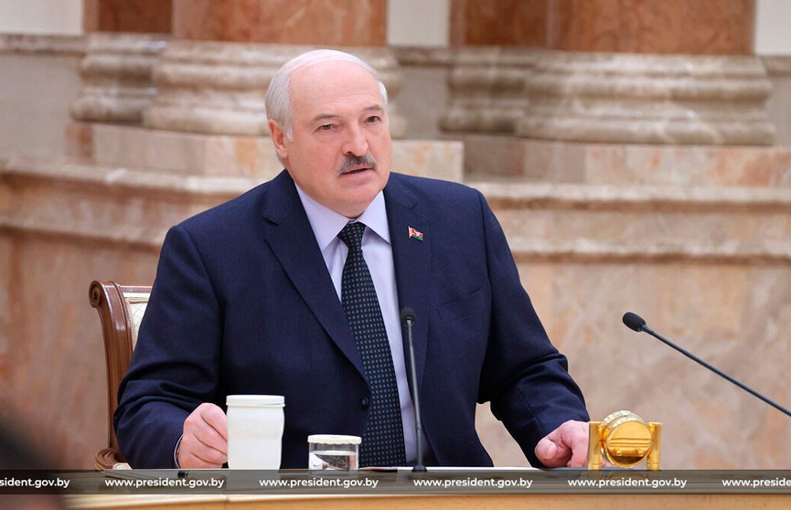 Александр Лукашенко: С экспериментами в образовании должно быть покончено